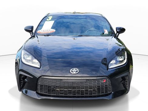 Used 2023 Toyota GR86 w/ ALL Weather Mat Package (TMS) RWD image 2