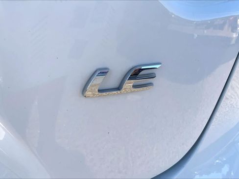 Used 2025 Toyota Corolla LE FWD image 10