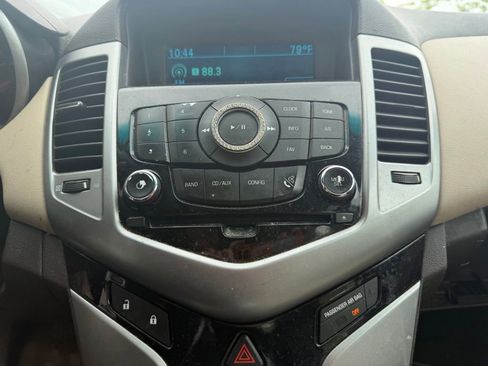 Used 2012 Chevrolet Cruze LT FWD image 20