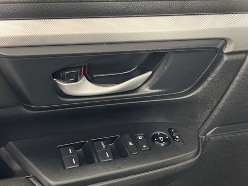 Used 2021 Honda CR-V LX image 16