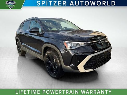 New 2025 Volkswagen Taos SEL image 1