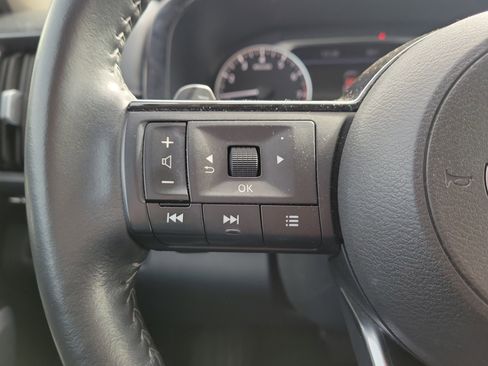 Used 2023 Nissan Pathfinder SL image 21