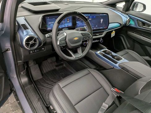 New 2026 Chevrolet Equinox EV LT image 2