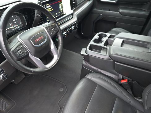 Used 2024 GMC Sierra 1500 SLT image 11