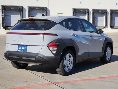 New 2026 Hyundai Kona SE FWD image 4