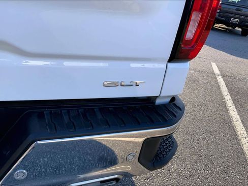 Used 2025 GMC Sierra 1500 SLT w/ SLT Premium Plus Package image 10