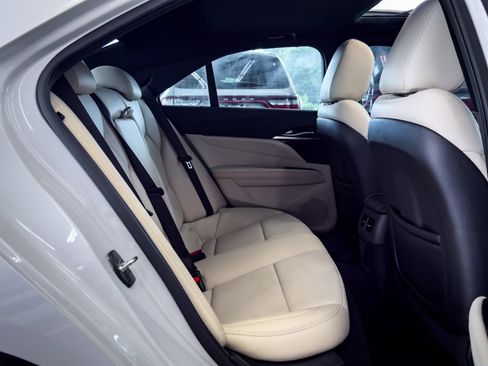 Used 2024 Cadillac CT4 Premium Luxury image 31