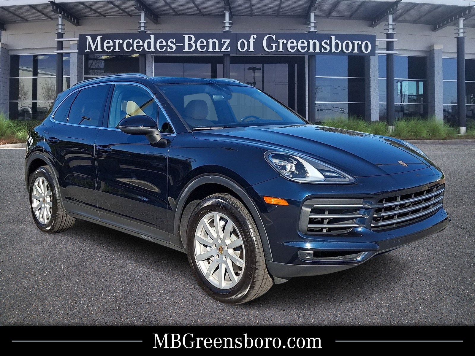 Used 2019 Porsche Cayenne AWD/4WD image 1