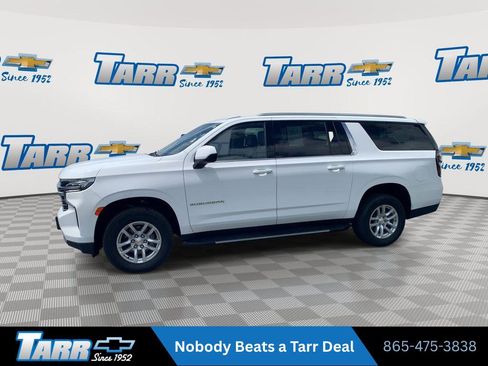 Used 2024 Chevrolet Suburban LT AWD/4WD image 5