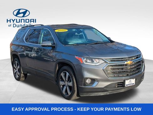 Used 2020 Chevrolet Traverse LT w/ LT Premium Package image 11