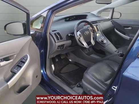 Used 2011 Toyota Prius Five image 28