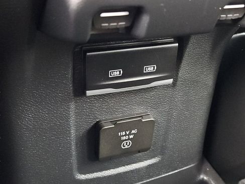 Used 2023 Jeep Wrangler Unlimited Sahara w/ Cold Weather Group AWD/4WD image 22