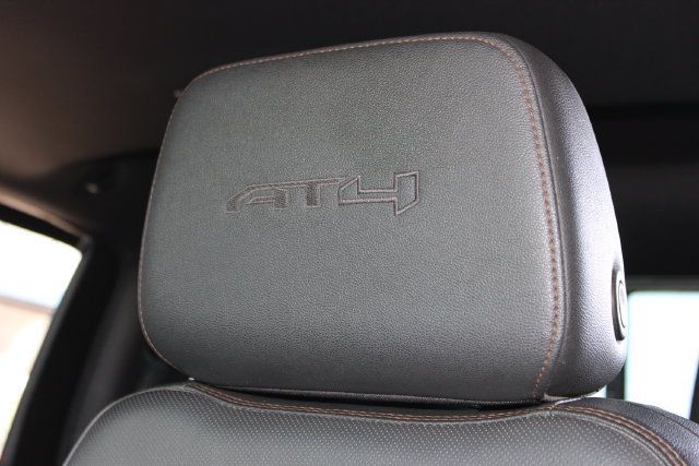 Used 2022 GMC Sierra 2500 AT4 w/ AT4 Premium Plus Package AWD/4WD image 23