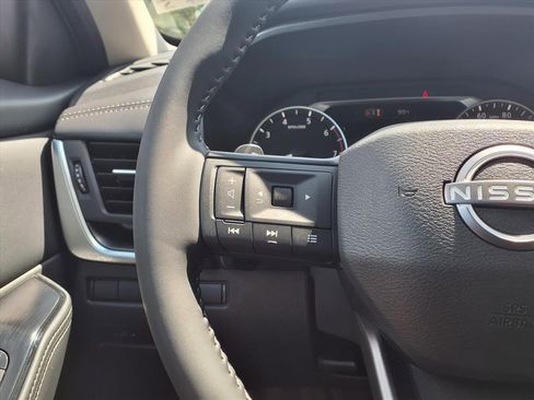 New 2026 Nissan Rogue SV image 12