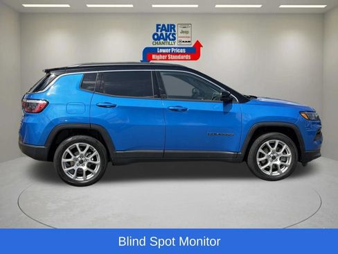 Certified 2025 Jeep Compass Limited AWD/4WD image 7