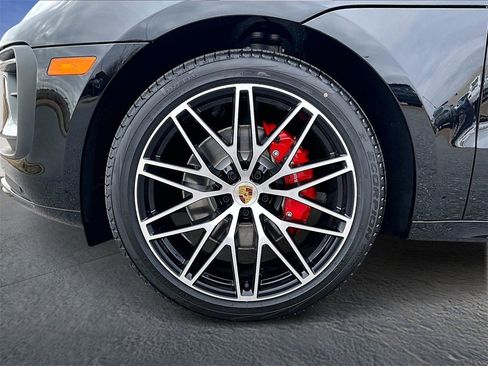 New 2026 Porsche Macan S image 11