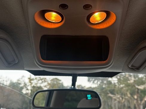 Used 2004 Chevrolet Silverado 3500 2WD Crew Cab w/ Heavy-Duty Power Package image 24