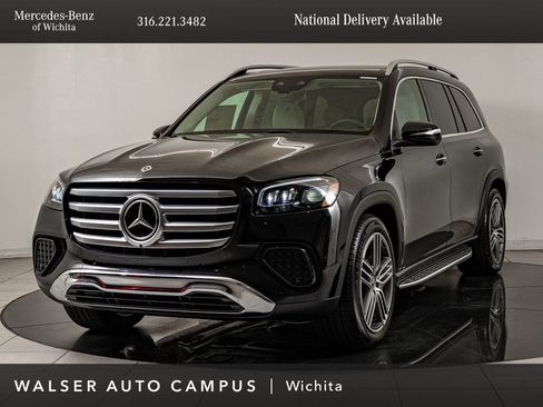 Used 2026 Mercedes-Benz GLS 450 4MATIC image 1