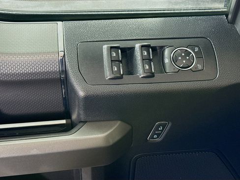 Used 2017 Ford F150 XLT w/ Equipment Group 302A Luxury image 23