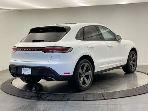 Used 2025 Porsche Macan image 7