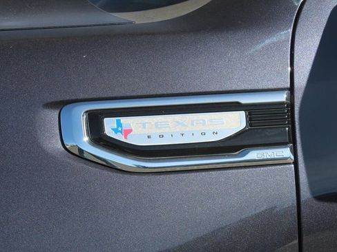 Used 2022 GMC Sierra 1500 SLT image 14