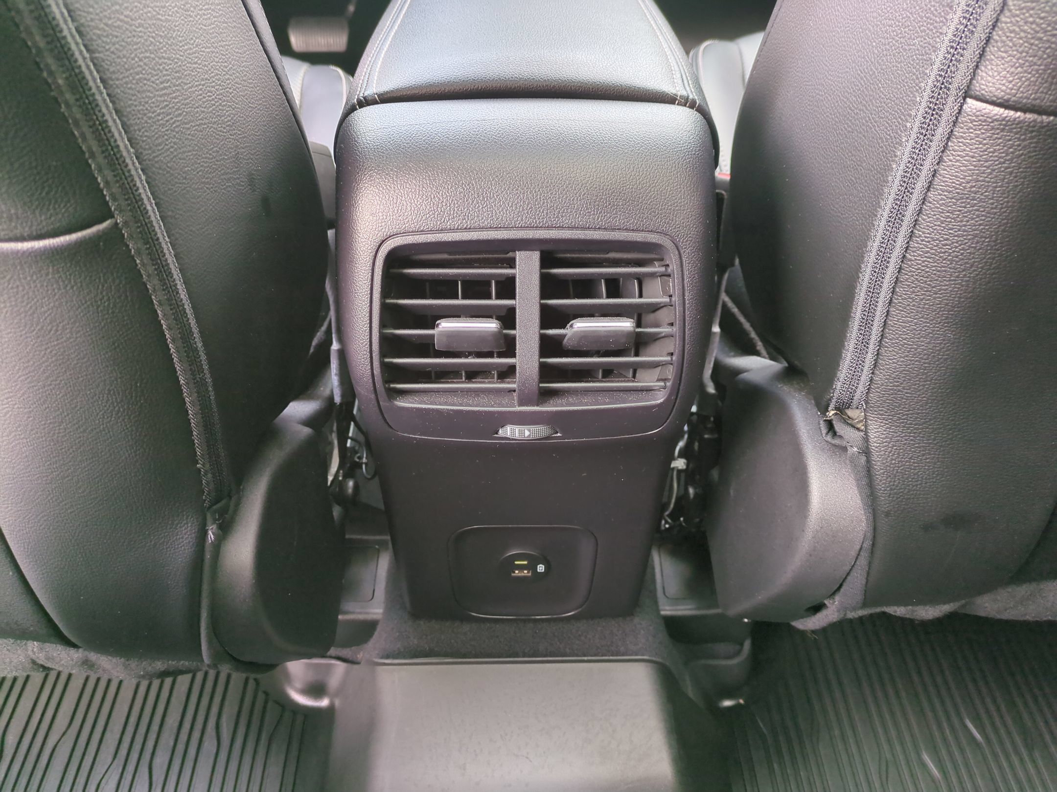 Used 2022 Ford Escape SEL w/ Technology Package AWD/4WD image 22