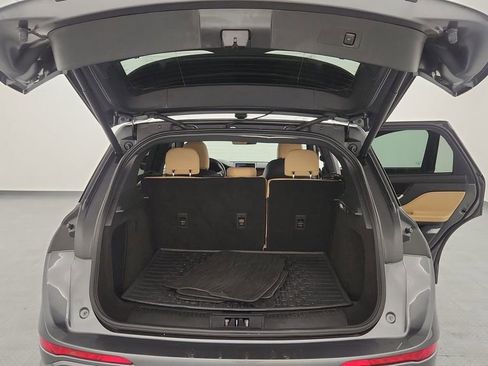 Used 2022 Lincoln Corsair Reserve w/ Luxury Package FWD image 29