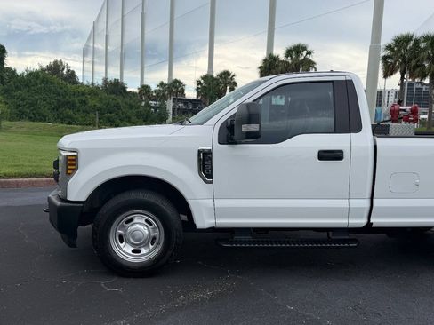 Used 2019 Ford F250 XL w/ Power Equipment Group RWD image 4