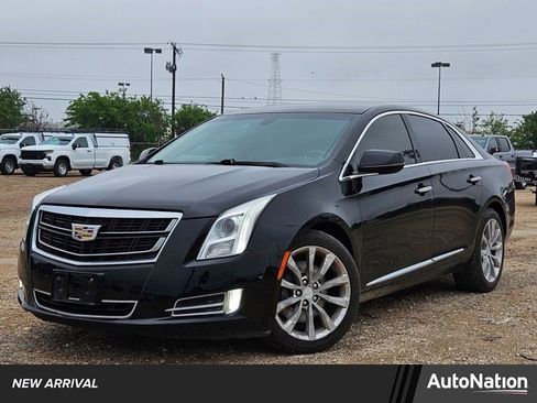 Used 2017 Cadillac XTS Luxury FWD image 1