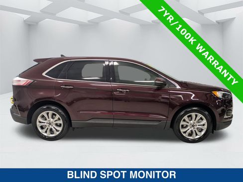 Certified 2023 Ford Edge Titanium image 3