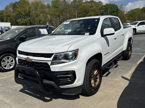 Used 2021 Chevrolet Colorado LT image 3