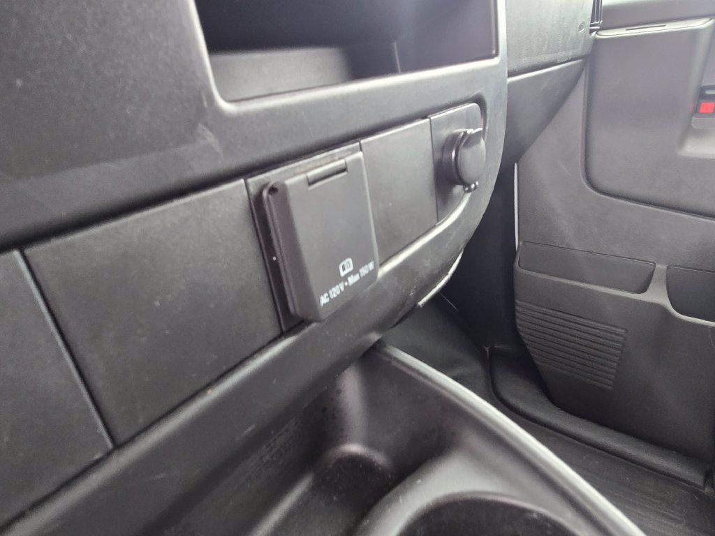 Used 2025 GMC Savana 2500 w/ Driver Convenience Package RWD image 15