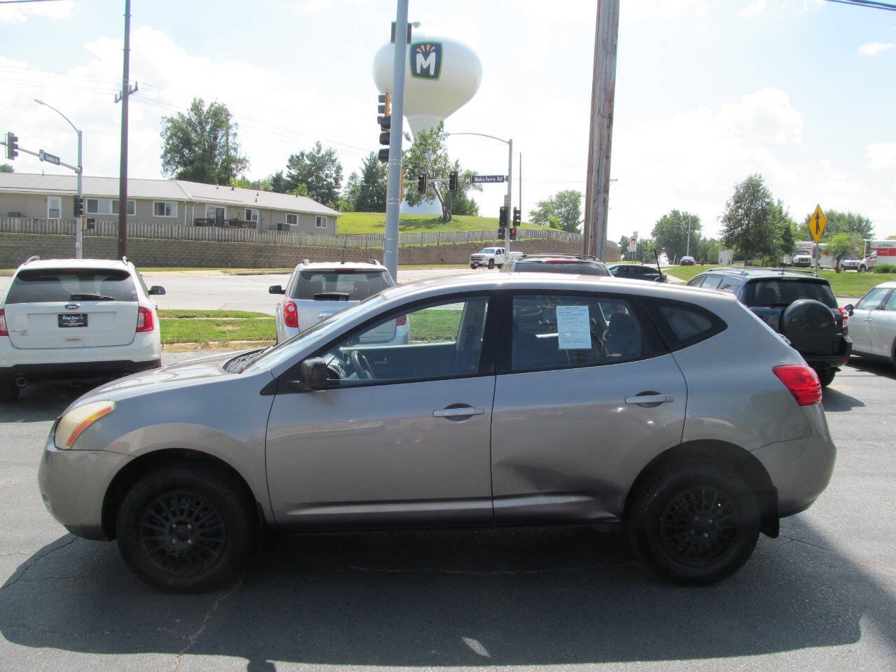 Used 2009 Nissan Rogue S FWD image 2