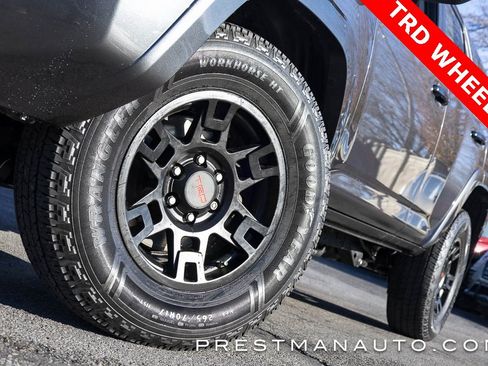 Used 2021 Toyota 4Runner Venture image 10