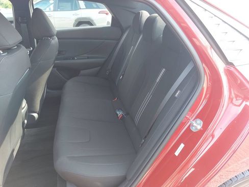 Certified 2025 Hyundai Elantra Sport FWD image 15