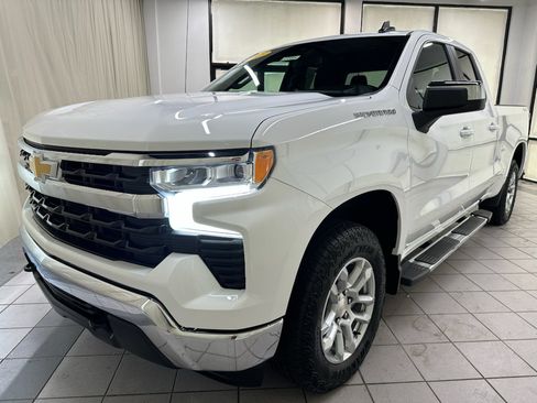 Certified 2023 Chevrolet Silverado 1500 LT w/ Protection Package AWD/4WD image 12