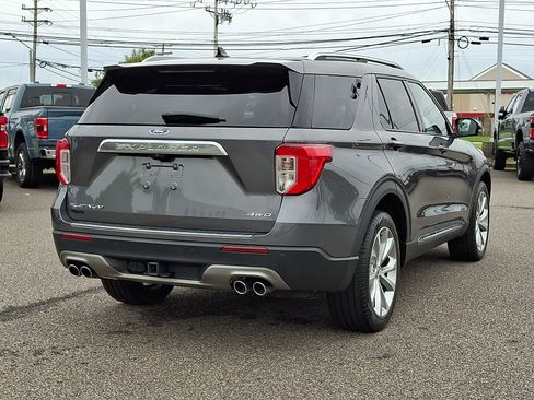 Certified 2023 Ford Explorer Platinum w/ Technology Package AWD/4WD image 10