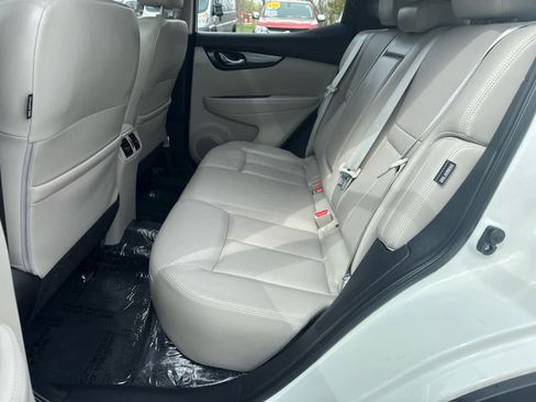 Used 2022 Nissan Rogue Sport SL w/ Premium Package AWD/4WD image 13