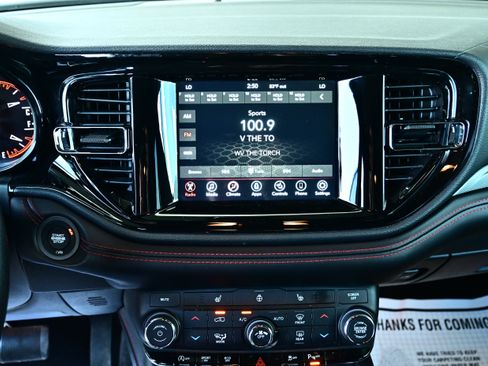 Used 2023 Dodge Durango GT w/ Blacktop Package AWD/4WD image 18