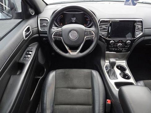 Used 2019 Jeep Grand Cherokee Altitude image 29