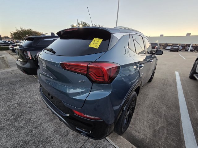 Used 2024 Buick Encore GX Sport Touring FWD image 6
