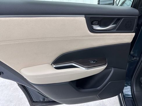 Used 2020 Honda Clarity Touring image 18