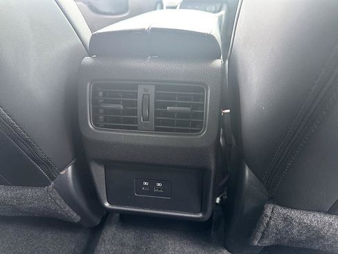 Used 2023 Nissan Rogue SV w/ SV Premium B Package FWD image 19