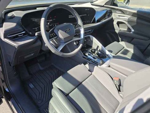 Used 2025 Audi Q5 Premium Plus w/ Premium Plus image 36