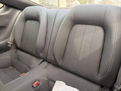 Used 2021 Ford Mustang EcoBoost image 5