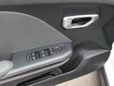 Certified 2025 Kia K4 FWD image 15