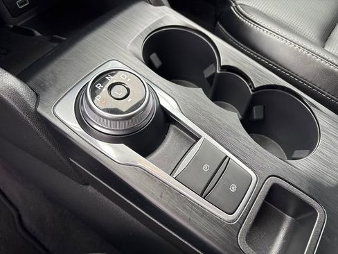 Used 2025 Ford Escape Platinum image 31