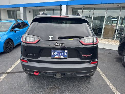 Used 2022 Jeep Cherokee Trailhawk w/ Sound & Nav Group AWD/4WD image 5