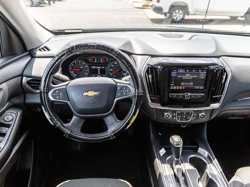 Used 2020 Chevrolet Traverse LS image 11
