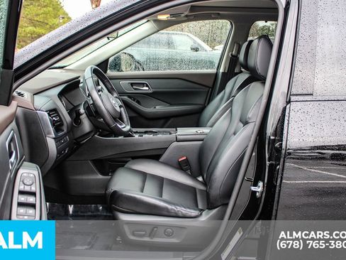 Used 2021 Nissan Rogue SV w/ Premium Package image 15